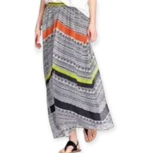 OLD NAVY CHEVERON PRINT YELLOW, WHITE, ORANGE, & BLACK MAXI SKIRT SZ.L EUC.